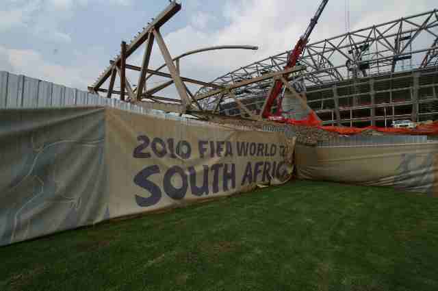 World Cup presentation outside Joburg Dec 2008.jpg (5)